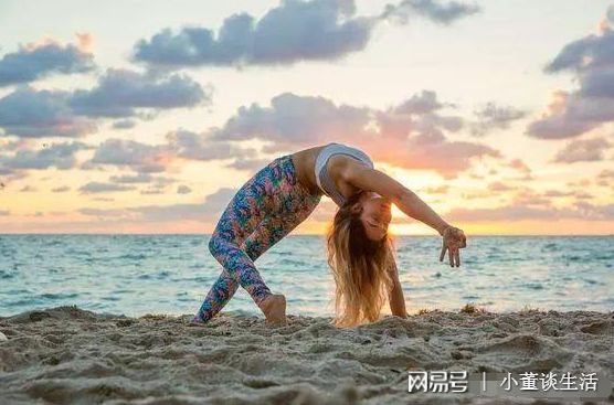 Bsports体育6套超好用的“流瑜伽”序列排毒祛湿减肥超级有效(图2)